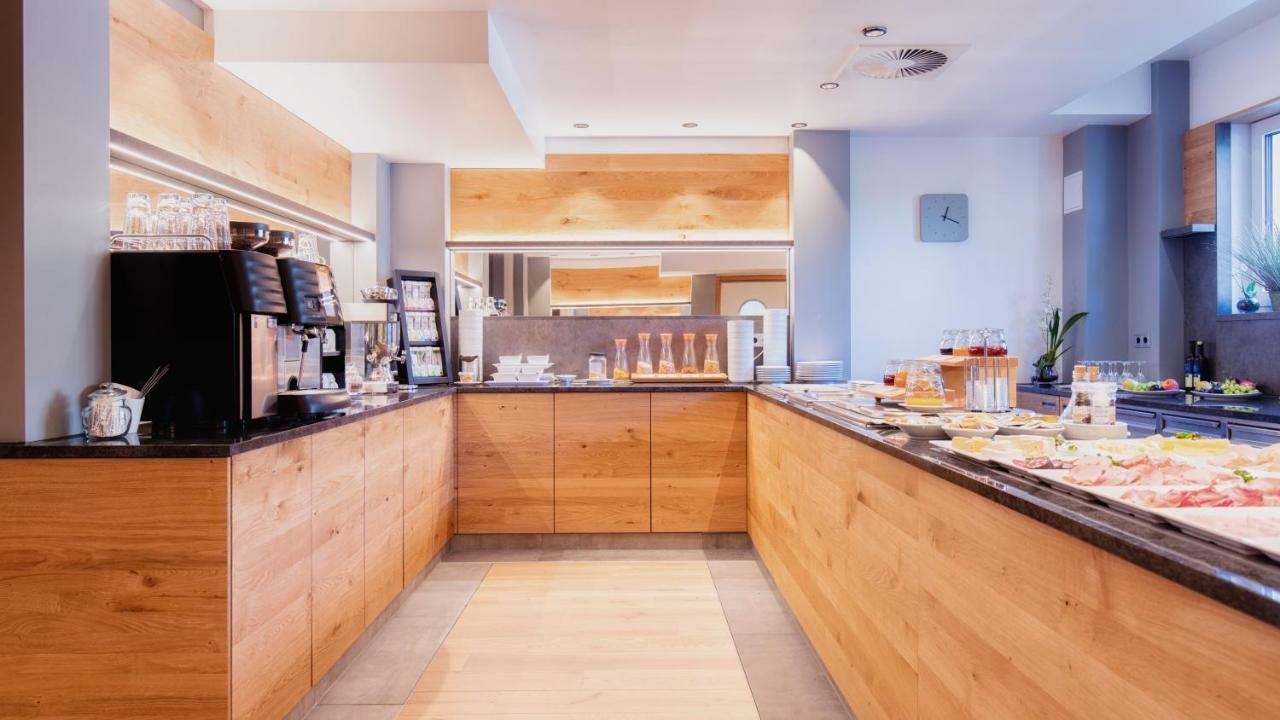 Heuboden Hotel Heu.Loft Freiburg Umkirch Buitenkant foto